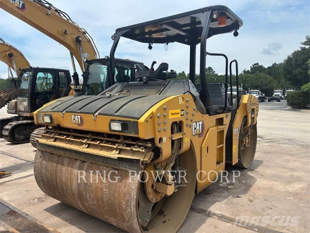 CAT CB13 OSC Çift tamburlu silindirler