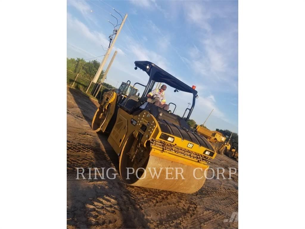 CAT CB13 OSC Çift tamburlu silindirler