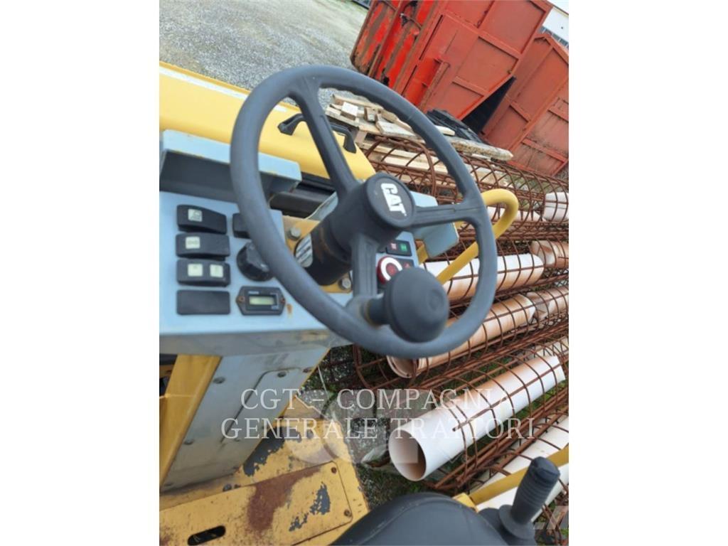 CAT CB14 Çift tamburlu silindirler