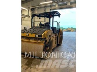 CAT CB15 Çift tamburlu silindirler