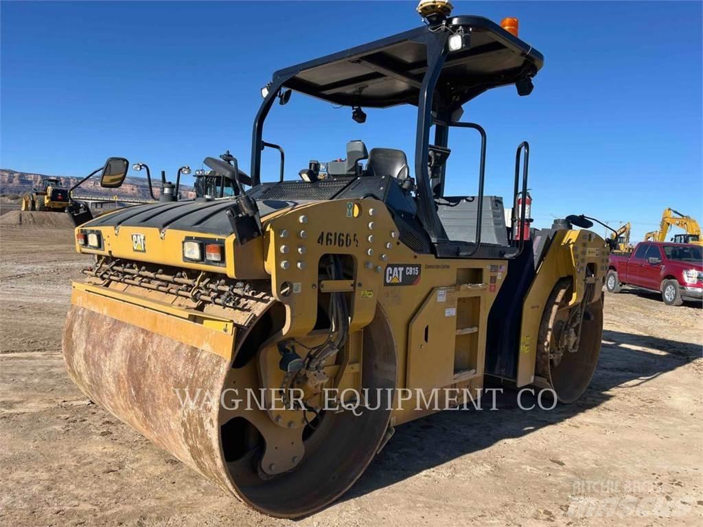 CAT CB15 Zemin sıkıştırma makineleri
