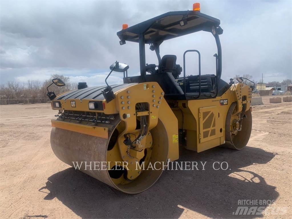 CAT CB15 Çift tamburlu silindirler
