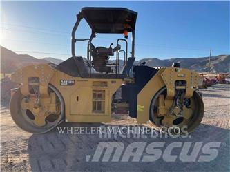 CAT CB15 Çift tamburlu silindirler