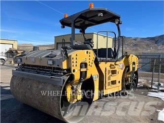 CAT CB15 CW VV Çift tamburlu silindirler