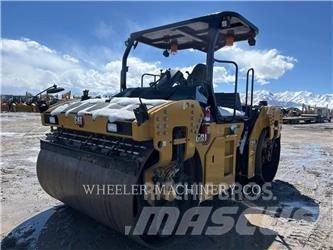CAT CB15 CW VV Çift tamburlu silindirler