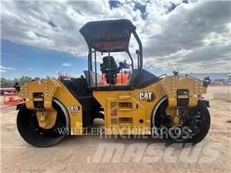 CAT CB15 CW VV Çift tamburlu silindirler