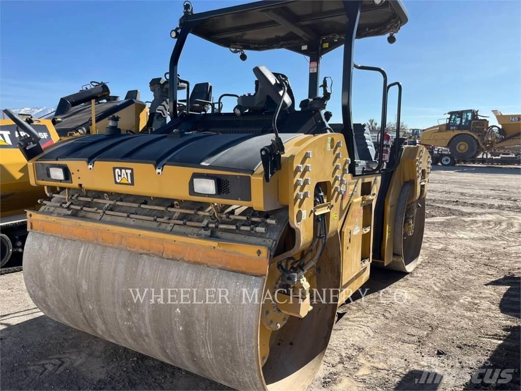 CAT CB15 VV Çift tamburlu silindirler