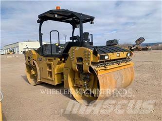 CAT CB15 VV Çift tamburlu silindirler