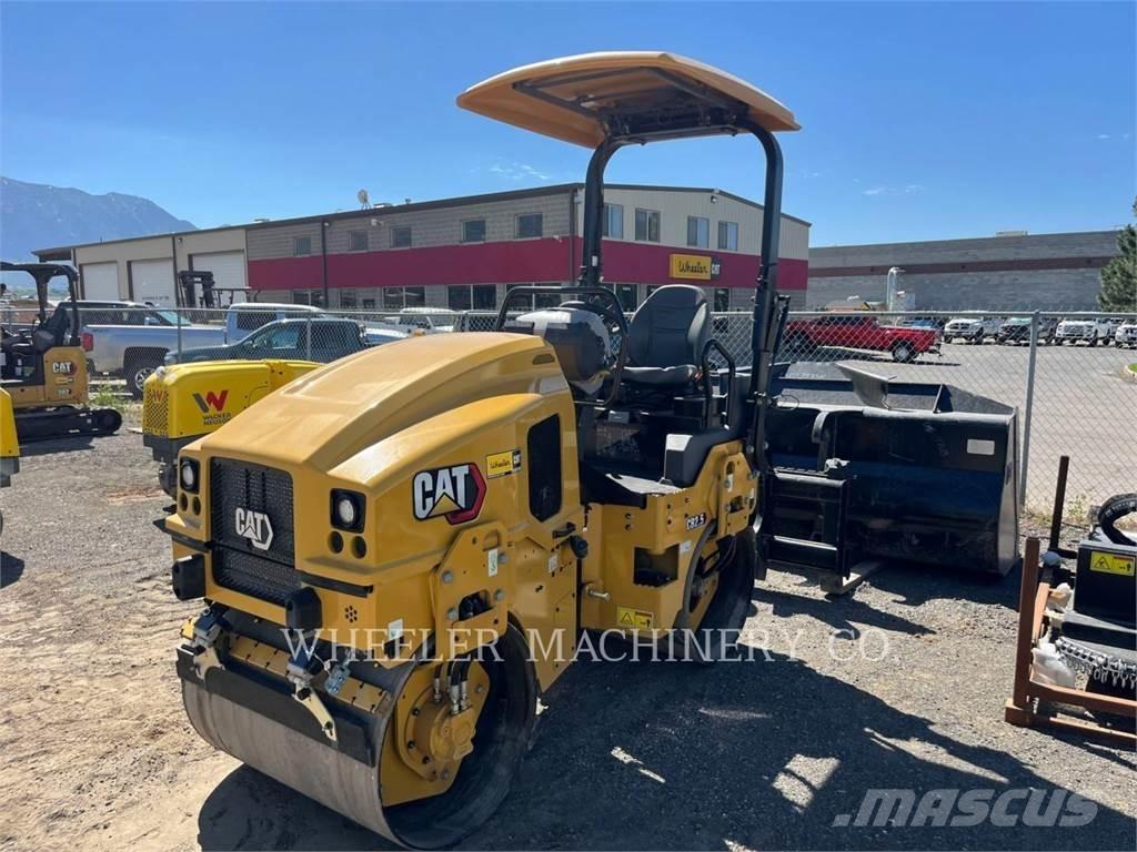 CAT CB2.5 Çift tamburlu silindirler