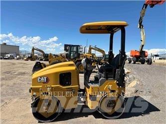 CAT CB2.5 Çift tamburlu silindirler