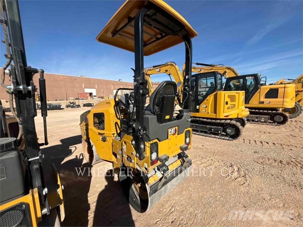 CAT CB2.5 Çift tamburlu silindirler