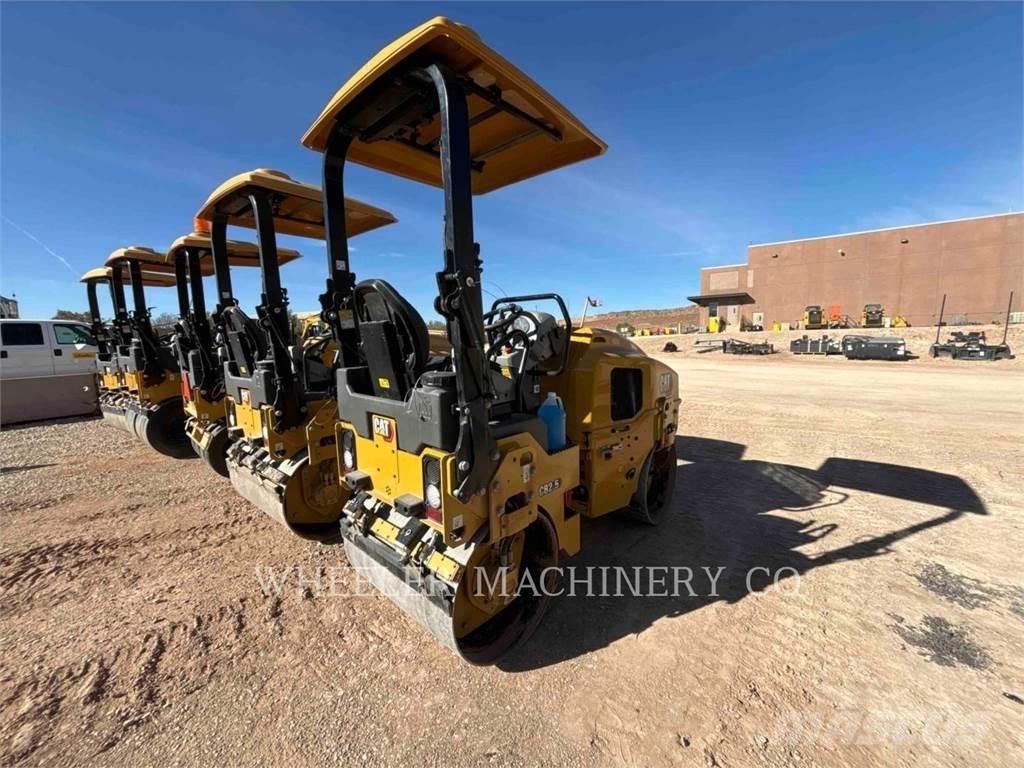 CAT CB2.5 Çift tamburlu silindirler