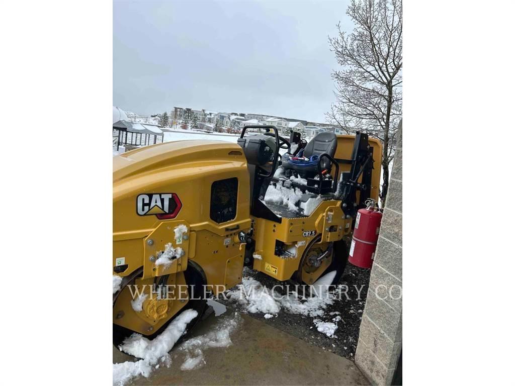 CAT CB2.5 Çift tamburlu silindirler