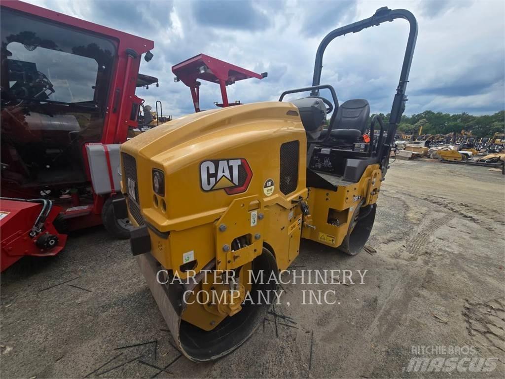 CAT CB2.5 Zemin sıkıştırma makineleri