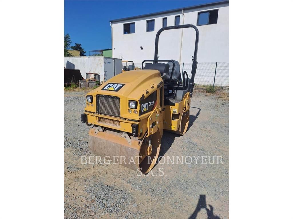 CAT CB2.5 Zemin sıkıştırma makineleri