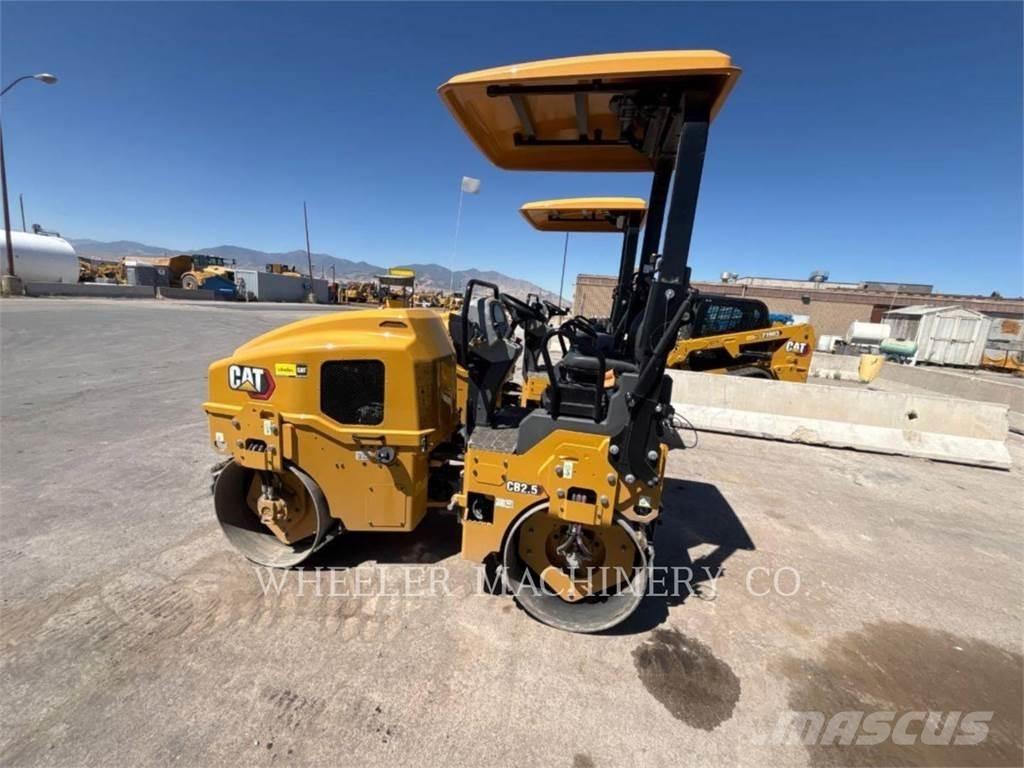 CAT CB2.5 Çift tamburlu silindirler