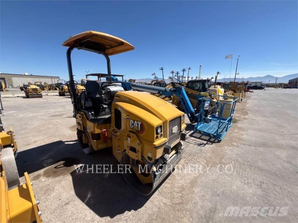 CAT CB2.5 Çift tamburlu silindirler