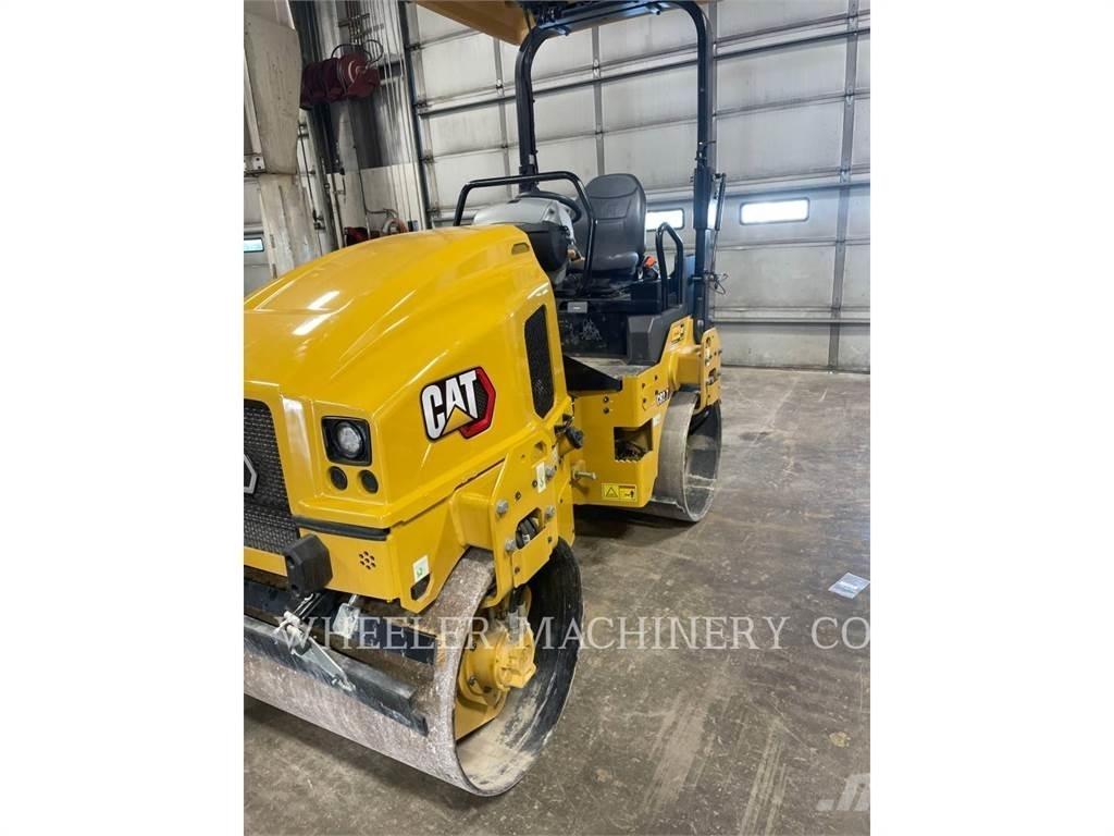 CAT CB2.7 Çift tamburlu silindirler