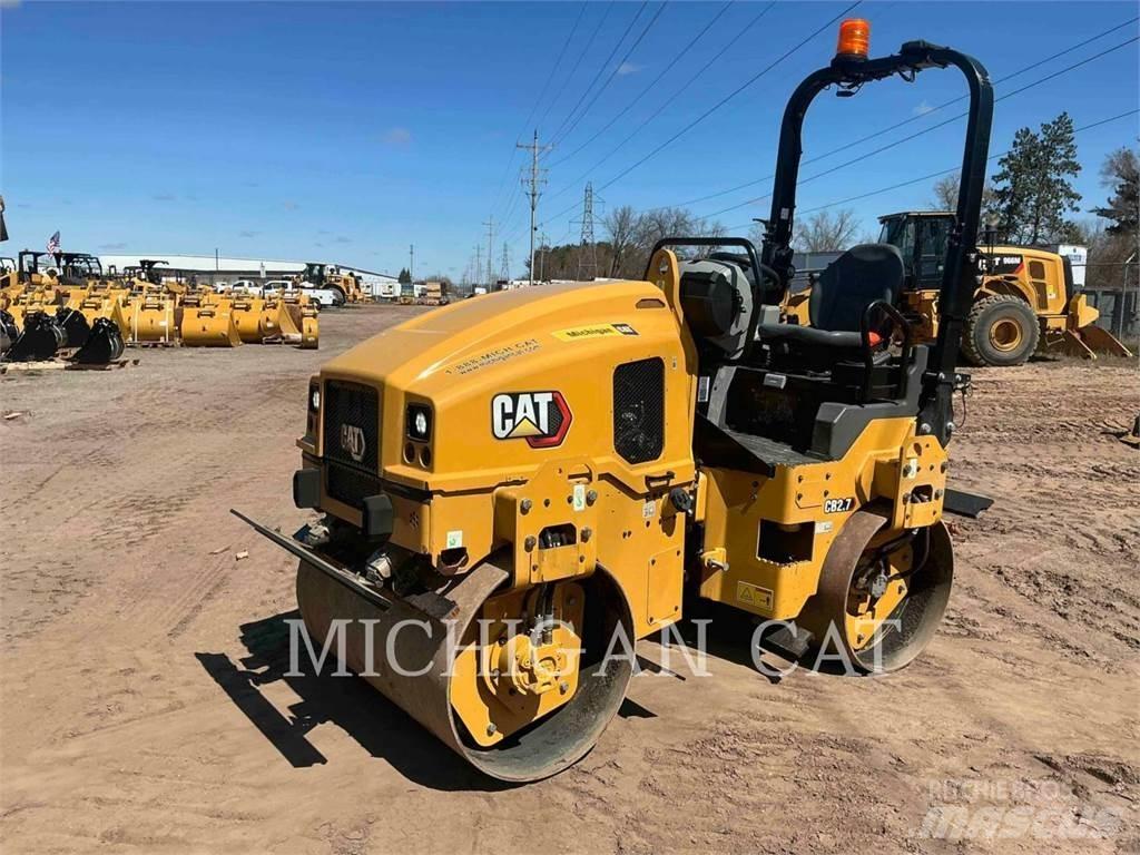 CAT CB2.7 Tek tamburlu silindirler