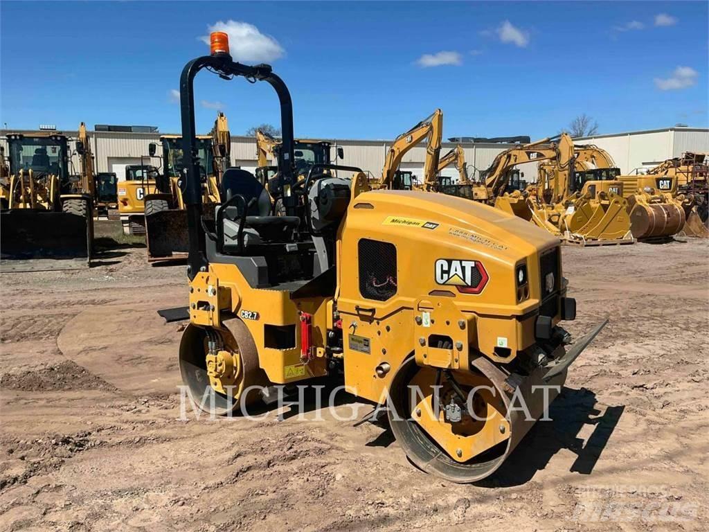 CAT CB2.7 Tek tamburlu silindirler