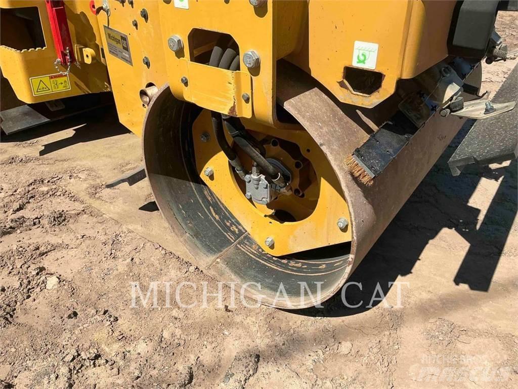 CAT CB2.7 Tek tamburlu silindirler