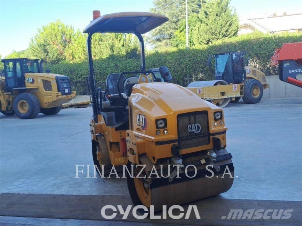 CAT CB2.7 Çift tamburlu silindirler