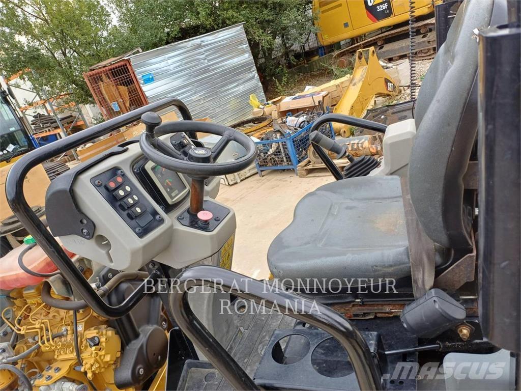 CAT CB2.7LRC Çift tamburlu silindirler