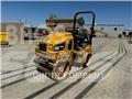 CAT CB24B Çift tamburlu silindirler