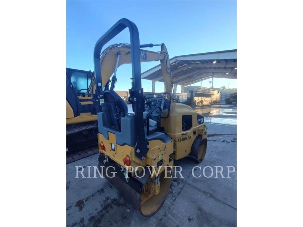 CAT CB24B Çift tamburlu silindirler