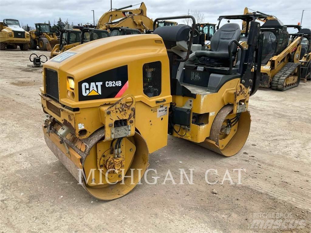 CAT CB24B Tek tamburlu silindirler