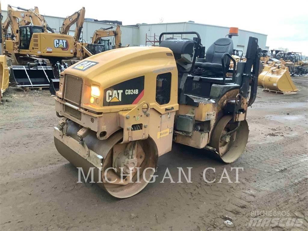 CAT CB24B Çift tamburlu silindirler
