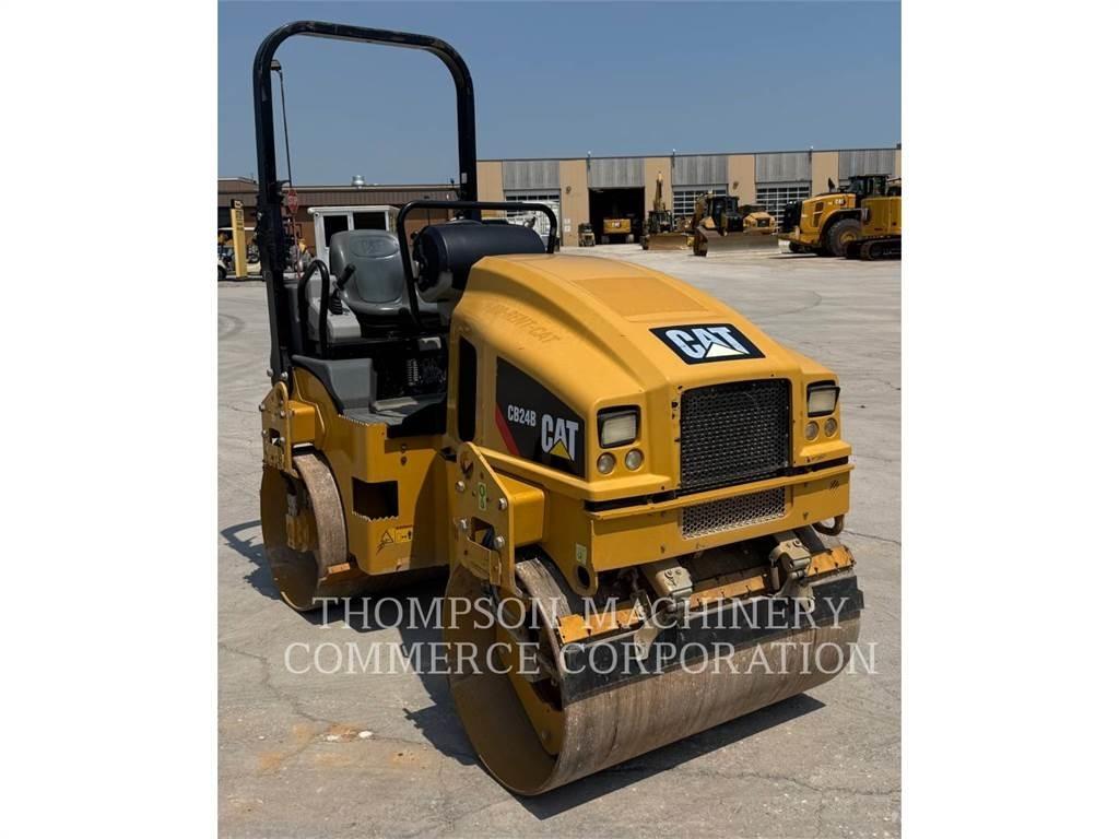 CAT CB24B Çift tamburlu silindirler