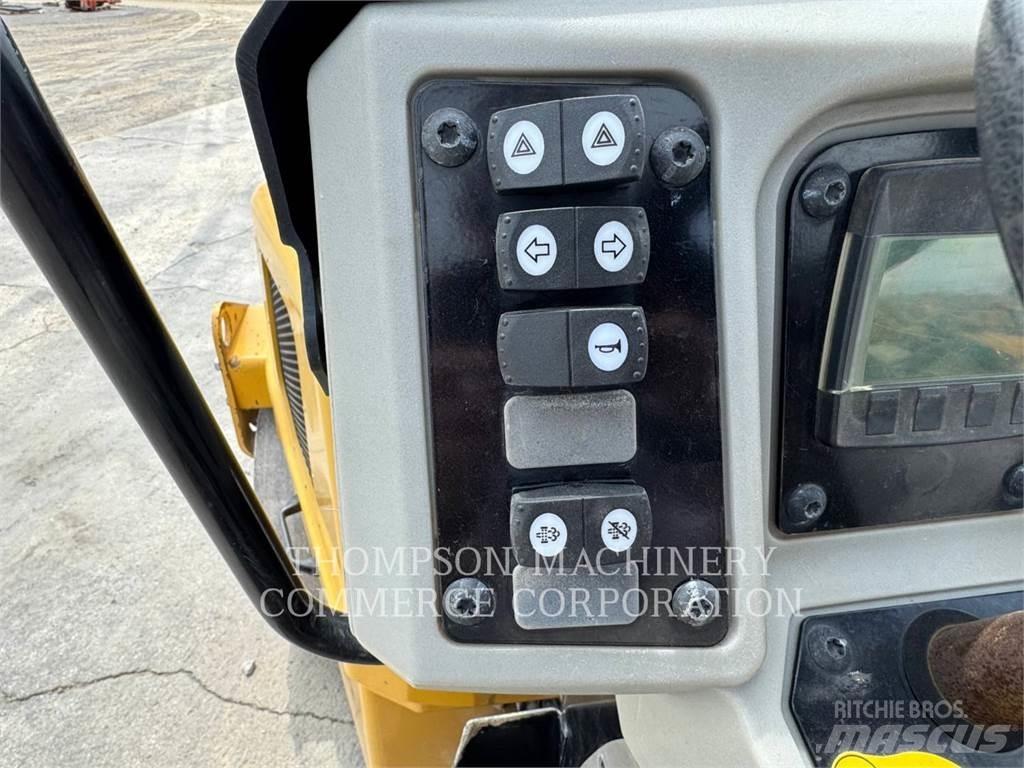 CAT CB24B Çift tamburlu silindirler