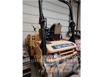 CAT CB34 Çift tamburlu silindirler