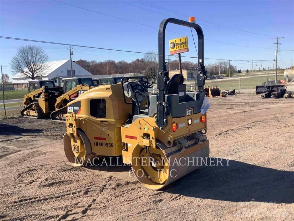 CAT CB34B Çift tamburlu silindirler