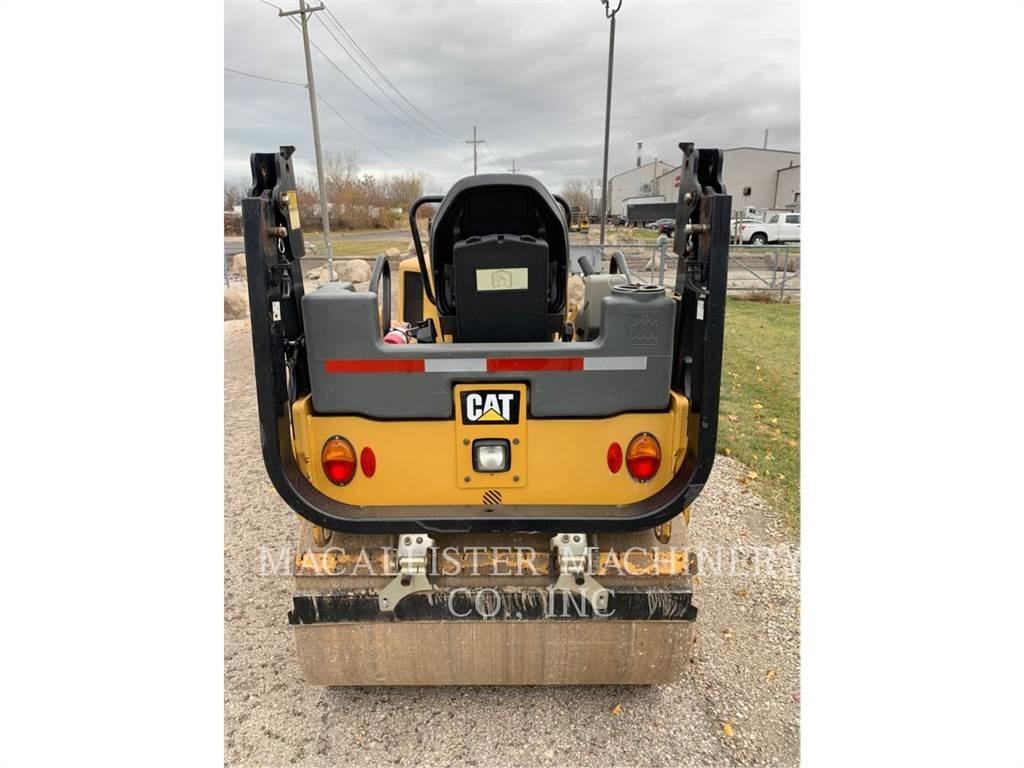 CAT CB34B Çift tamburlu silindirler