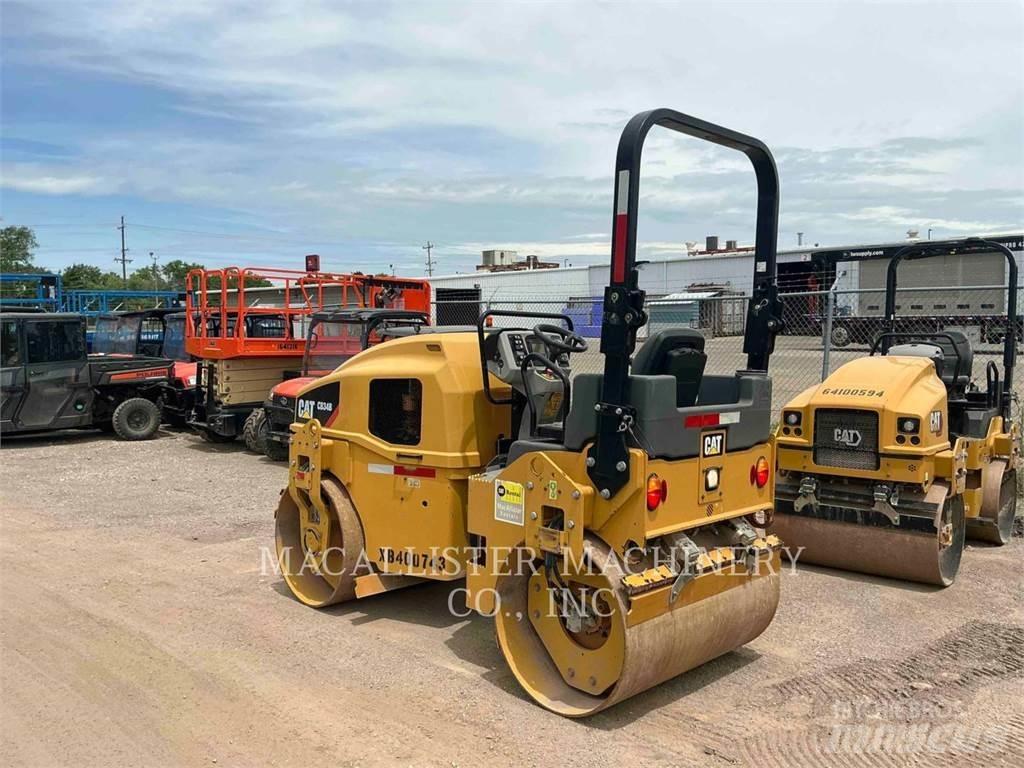 CAT CB34B Çift tamburlu silindirler