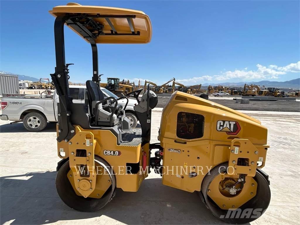 CAT CB4.0 Çift tamburlu silindirler