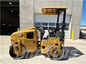 CAT CB4.0 Çift tamburlu silindirler