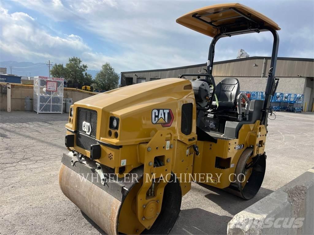 CAT CB4.0 Çift tamburlu silindirler
