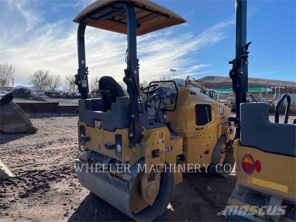 CAT CB4.0 Çift tamburlu silindirler