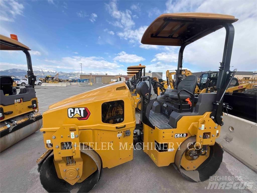 CAT CB4.0 Çift tamburlu silindirler