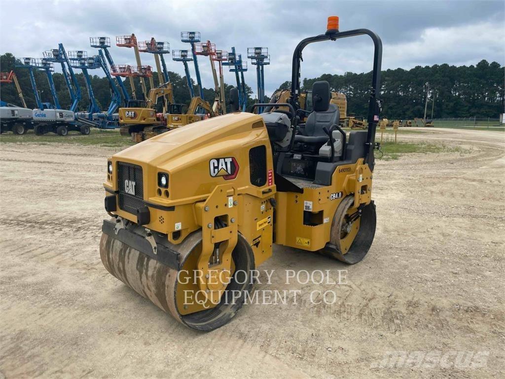 CAT CB4.003 Çift tamburlu silindirler