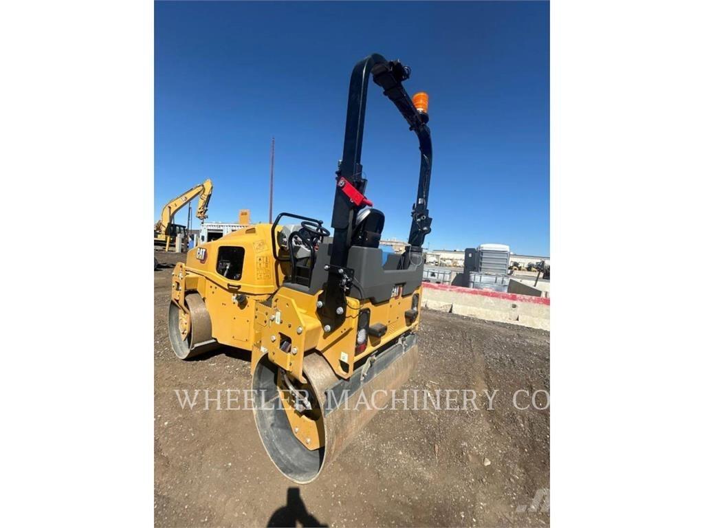 CAT CB4.4 Çift tamburlu silindirler