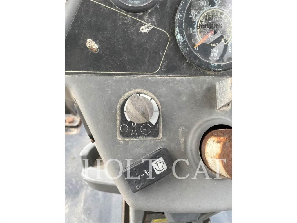 CAT CB54 Çift tamburlu silindirler