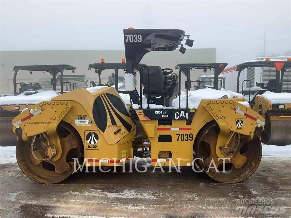 CAT CB54 XW Çift tamburlu silindirler