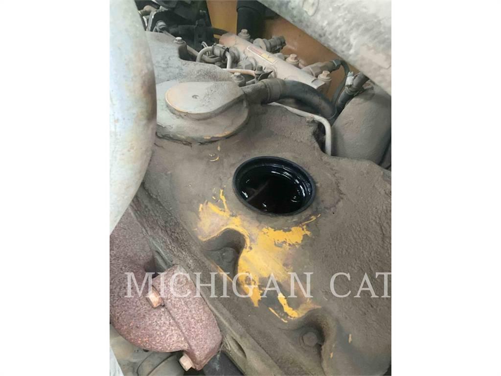 CAT CB54 XW Çift tamburlu silindirler