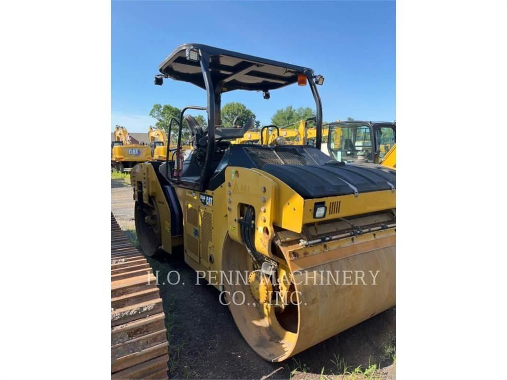 CAT CB54B Çift tamburlu silindirler