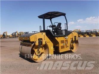 CAT CB54B Çift tamburlu silindirler