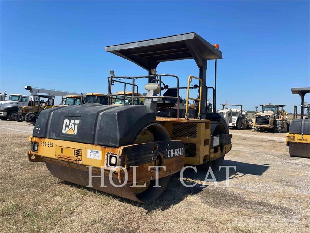 CAT CB634D Çift tamburlu silindirler